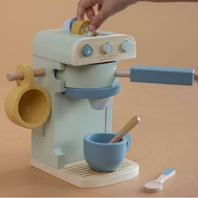 Kaffeemaschine aus Holz von Little Dutch